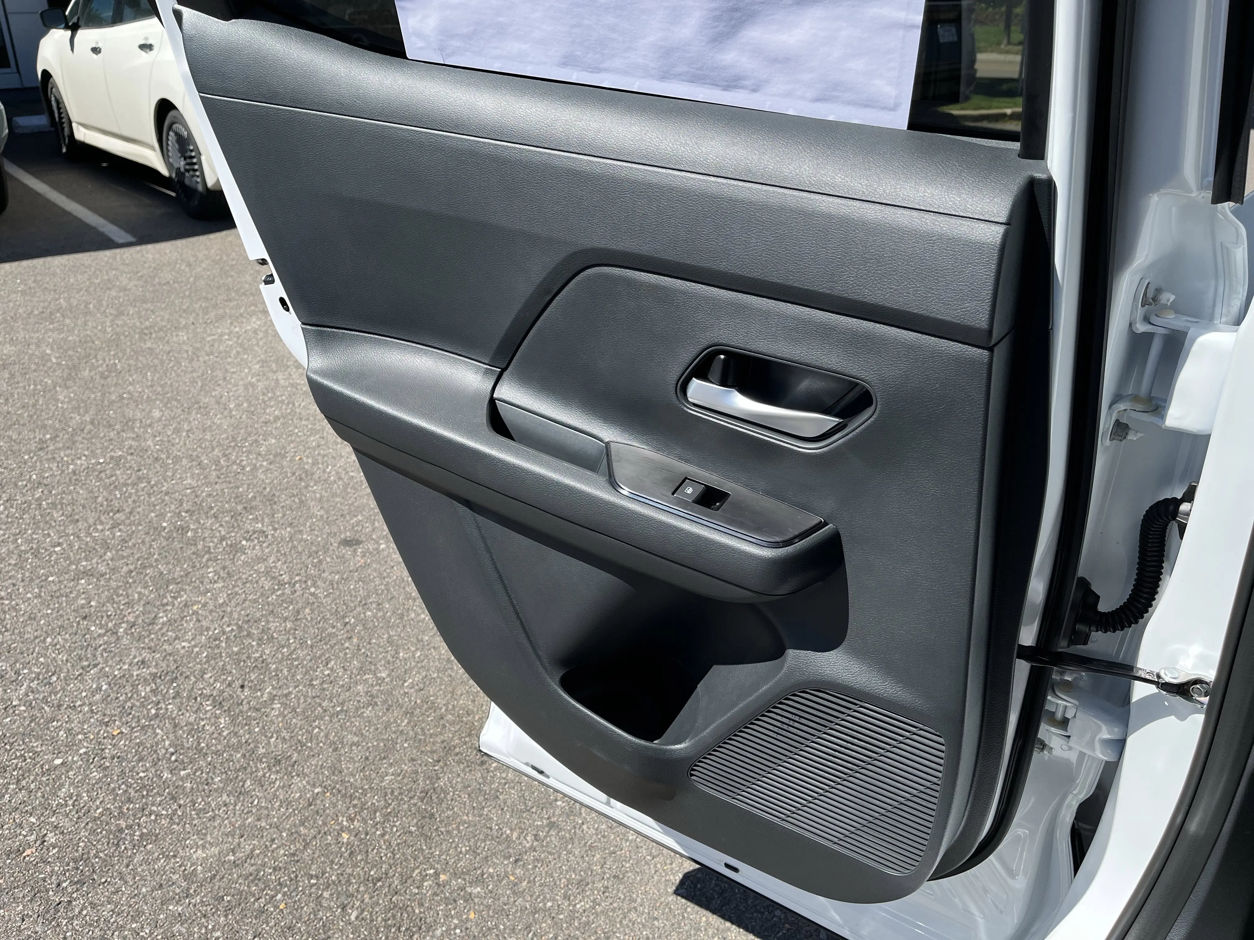 2026 Nissan Kicks SV photo 19