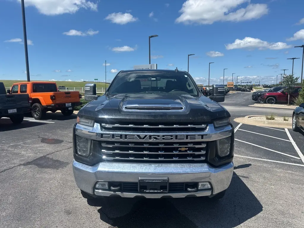 2020 Chevrolet Silverado 3500HD LTZ photo 3