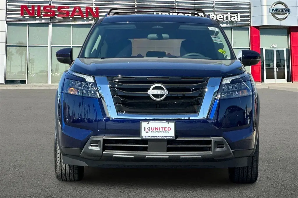 2025 Nissan Pathfinder SV photo 7