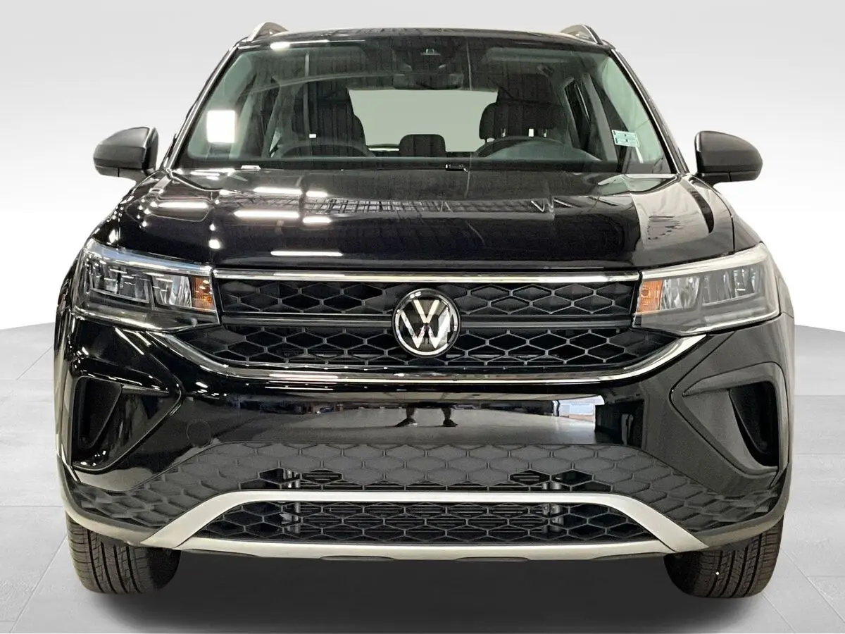 2024 Volkswagen Taos S photo 2