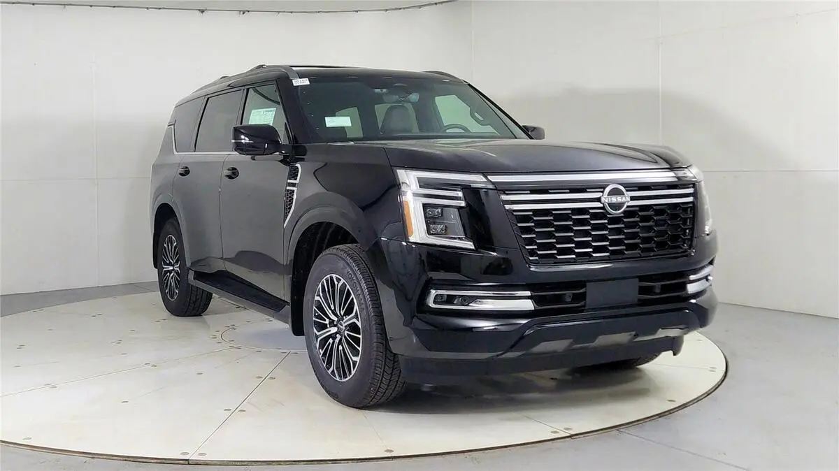 2026 Nissan Armada Platinum's photo