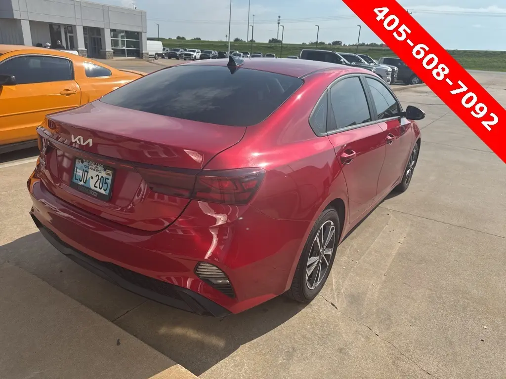 2022 Kia Forte LXS photo 8