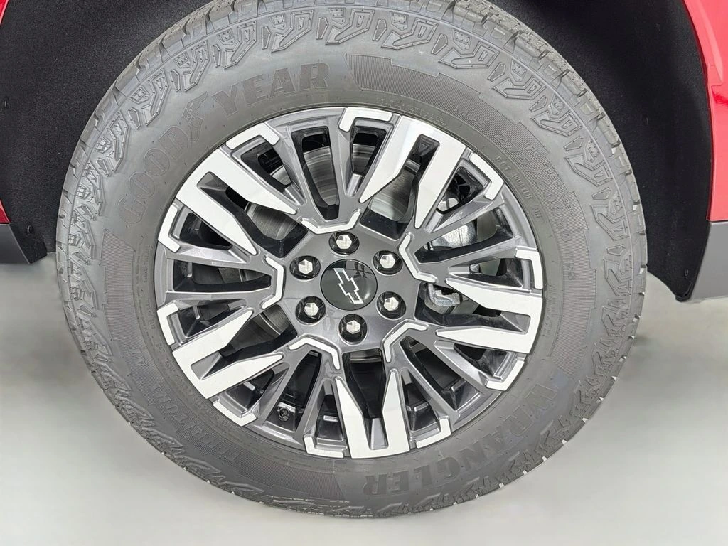 2026 Chevrolet Tahoe Z71 - Photo 34