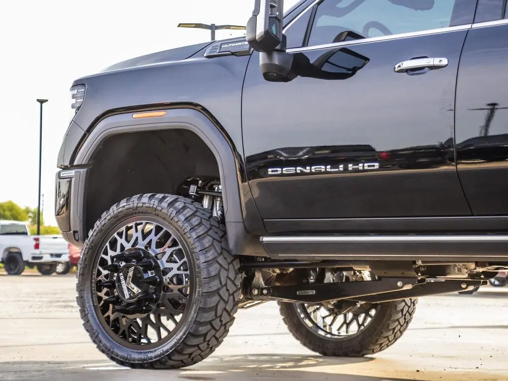 2024 Gmc Sierra HD Denali Ultimate photo 11