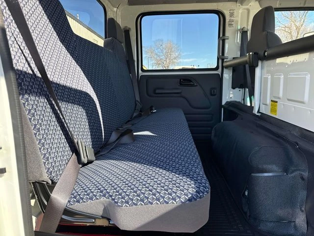 2025 Isuzu NPR - image 12