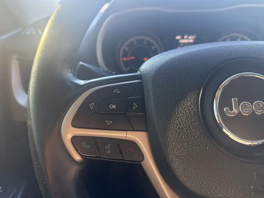2014 Jeep Cherokee Latitude photo 20