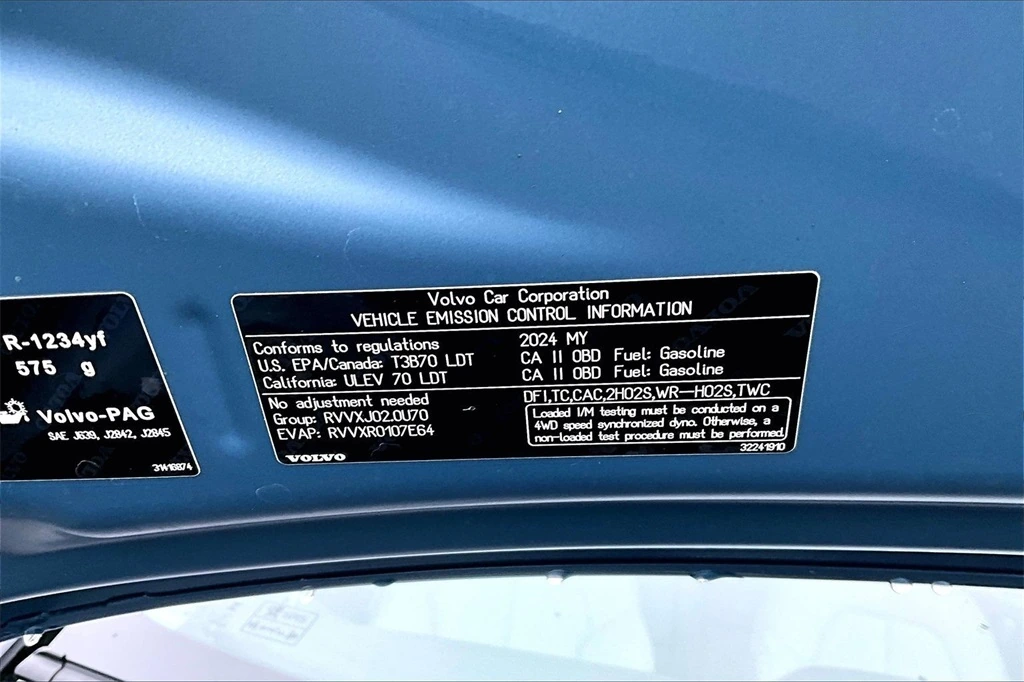 2024 Volvo - image 31