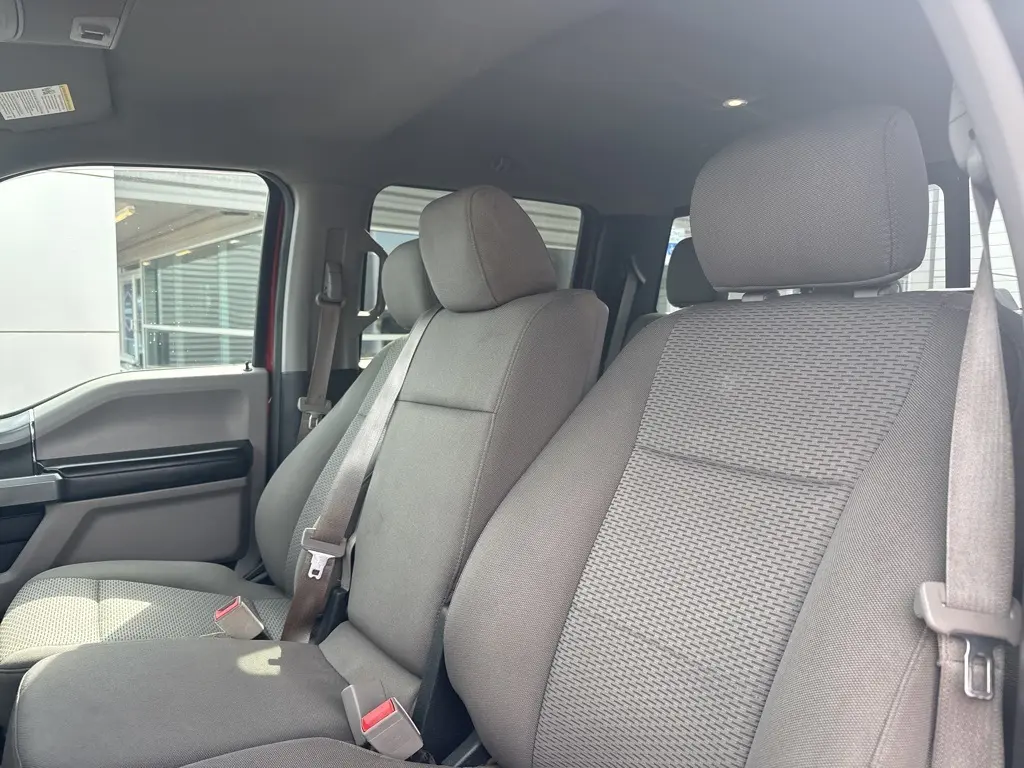 2018 Ford F-150 XLT photo 12