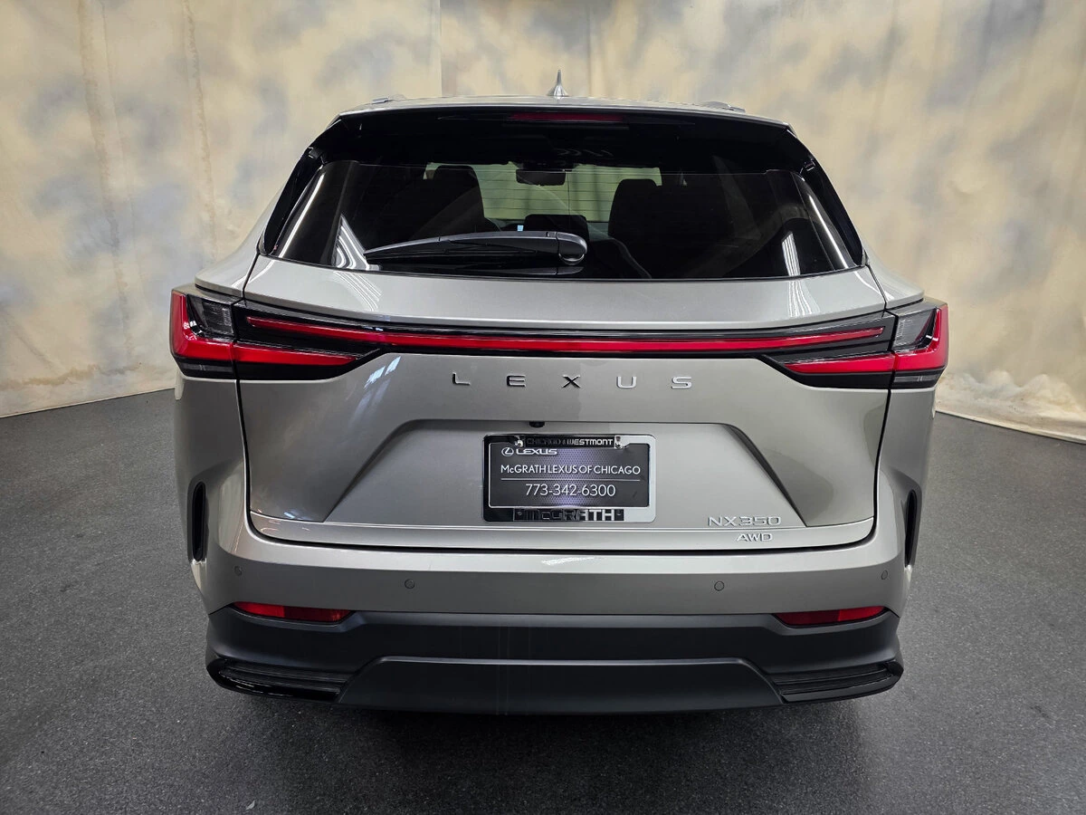 2025 Lexus NX 350 - Photo 8