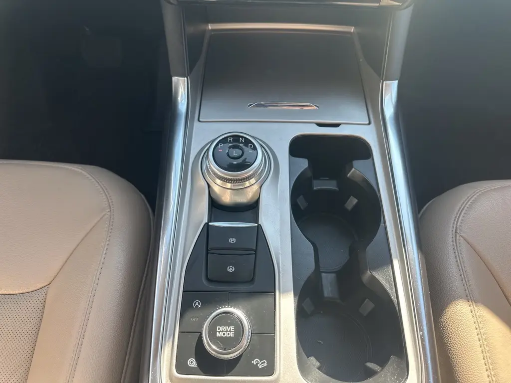 2024 Ford Explorer Limited photo 16