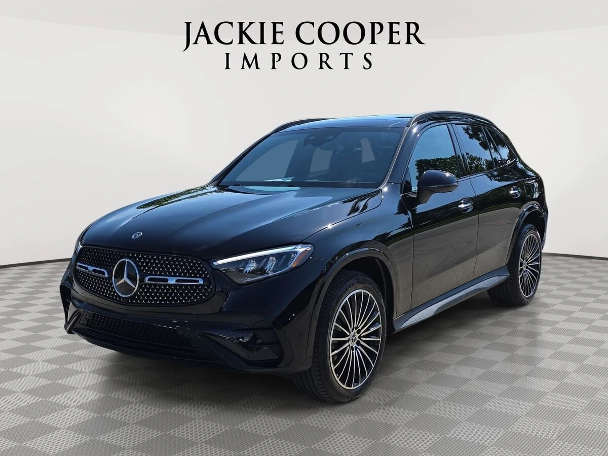 2026 Mercedes-Benz GLC GLC 300 4MATIC's photo