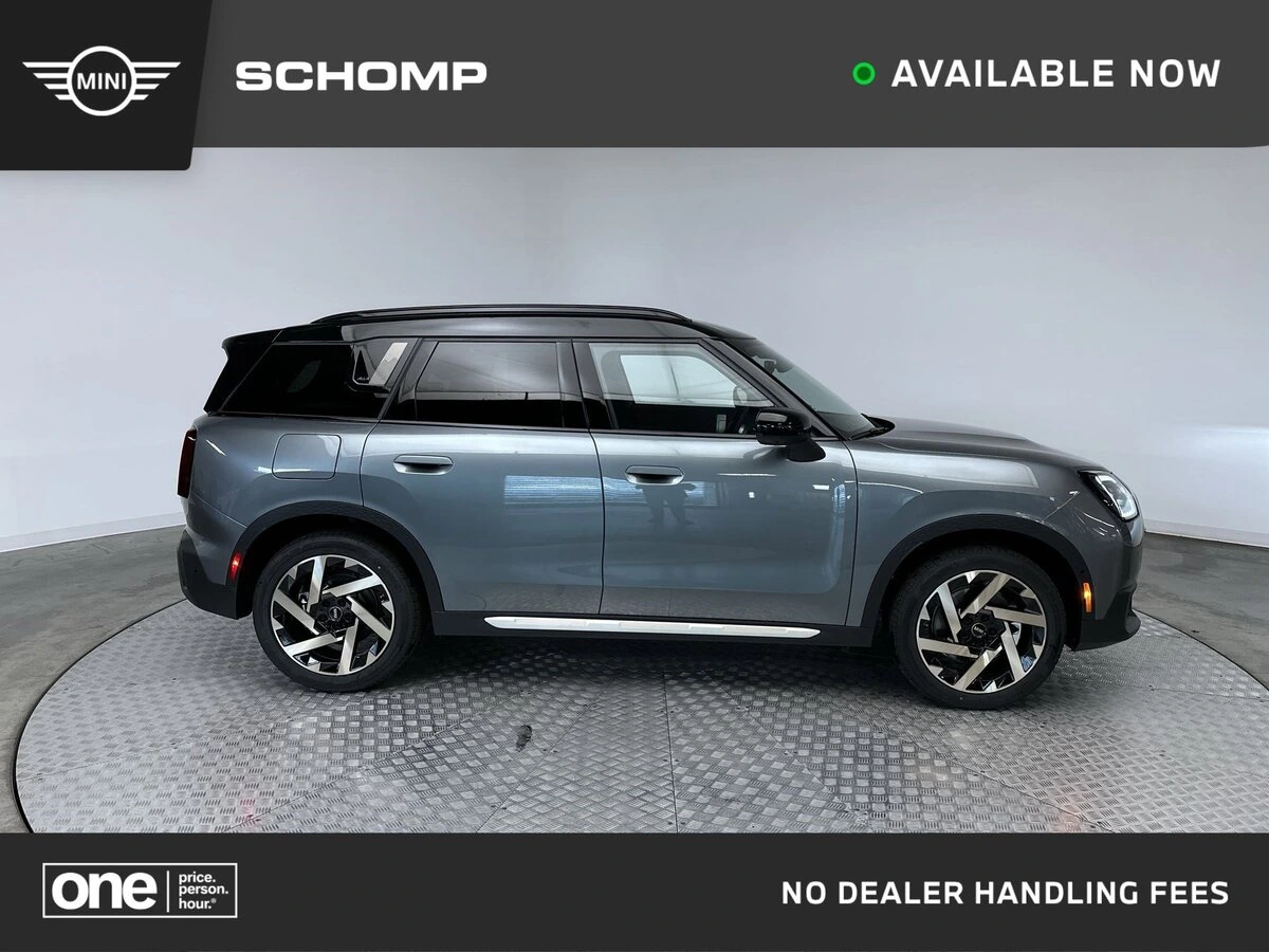 2026 MINI Countryman S's photo