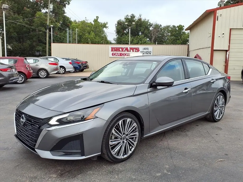 2023 Nissan Altima SL
