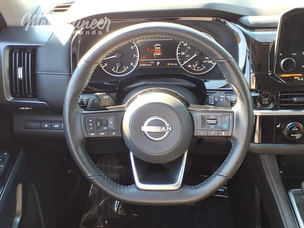 2025 Nissan Pathfinder SL - Photo 32
