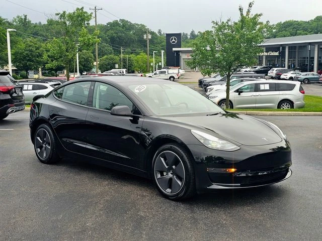 2023 Tesla Model 3 -'s photo
