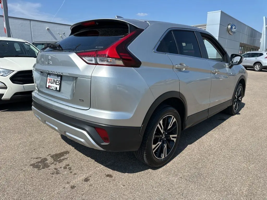 2024 Mitsubishi Eclipse Cross SEL photo 7
