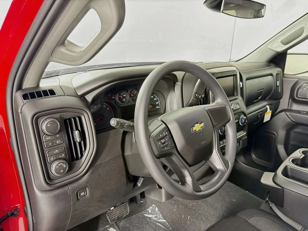 2026 Chevrolet Silverado 1500 Custom - Photo 9