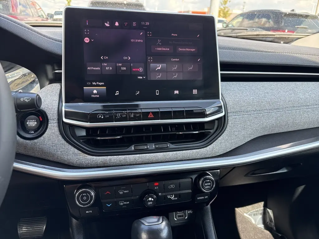 2022 Jeep Compass Latitude photo 14