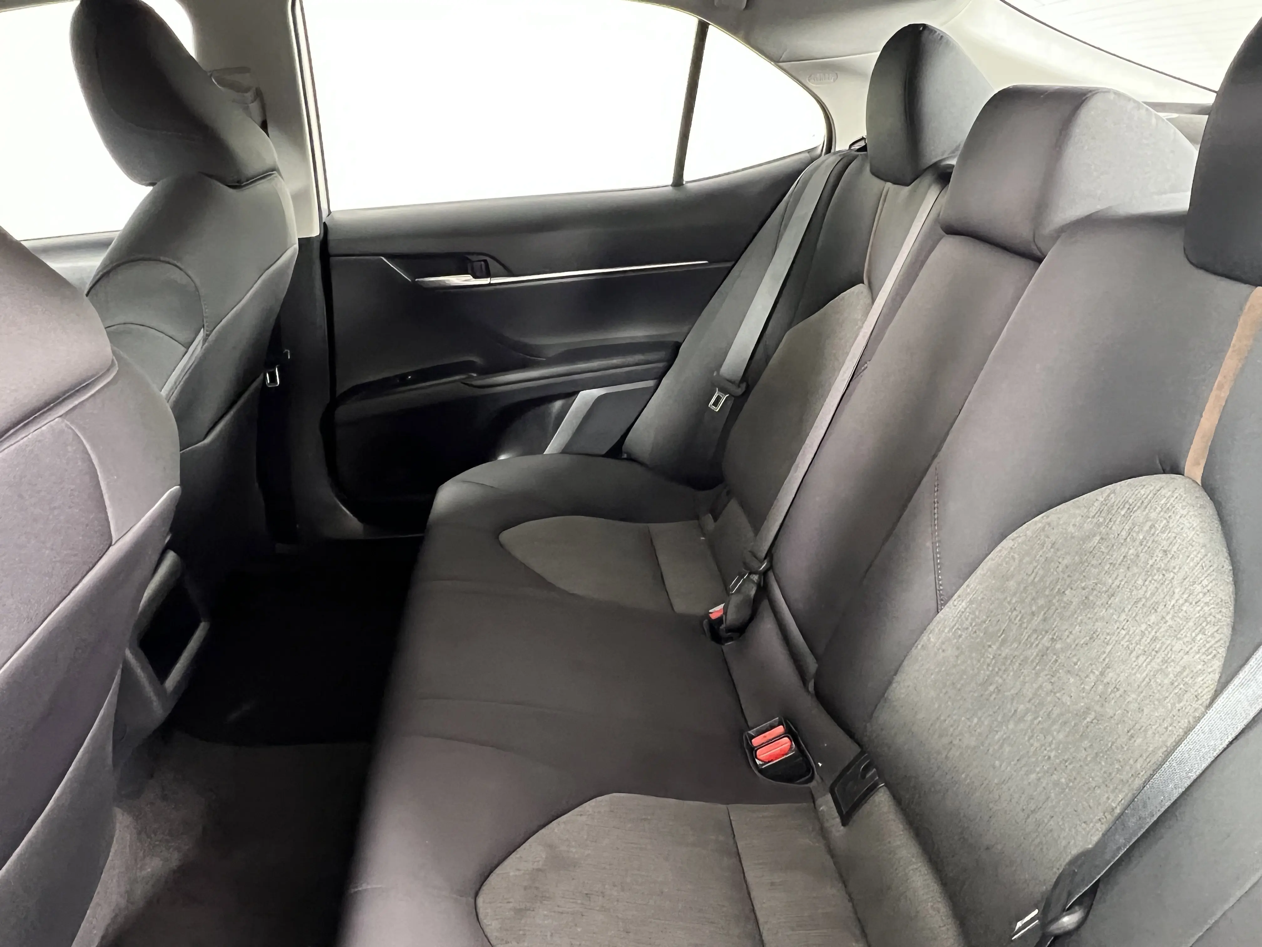 2019 Toyota Camry LE photo 16