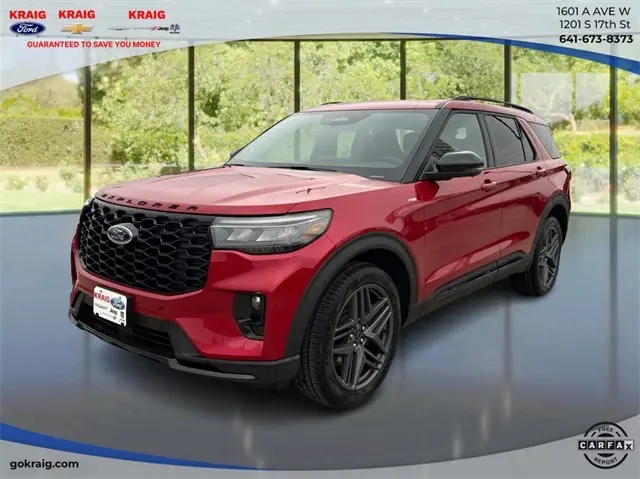 2025 Ford Explorer ST-LINE's photo