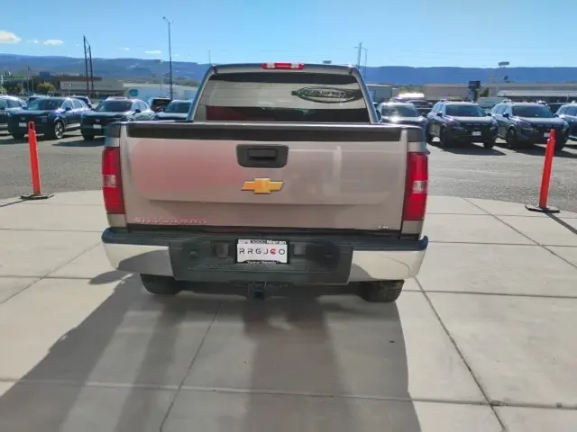 2012 Chevrolet Silverado 1500 LS photo 3