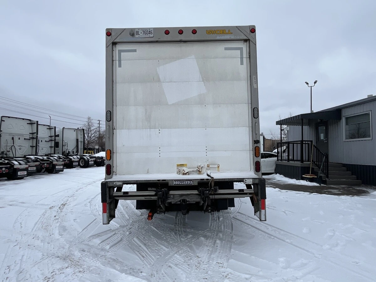 2022 Isuzu NRR - image 9