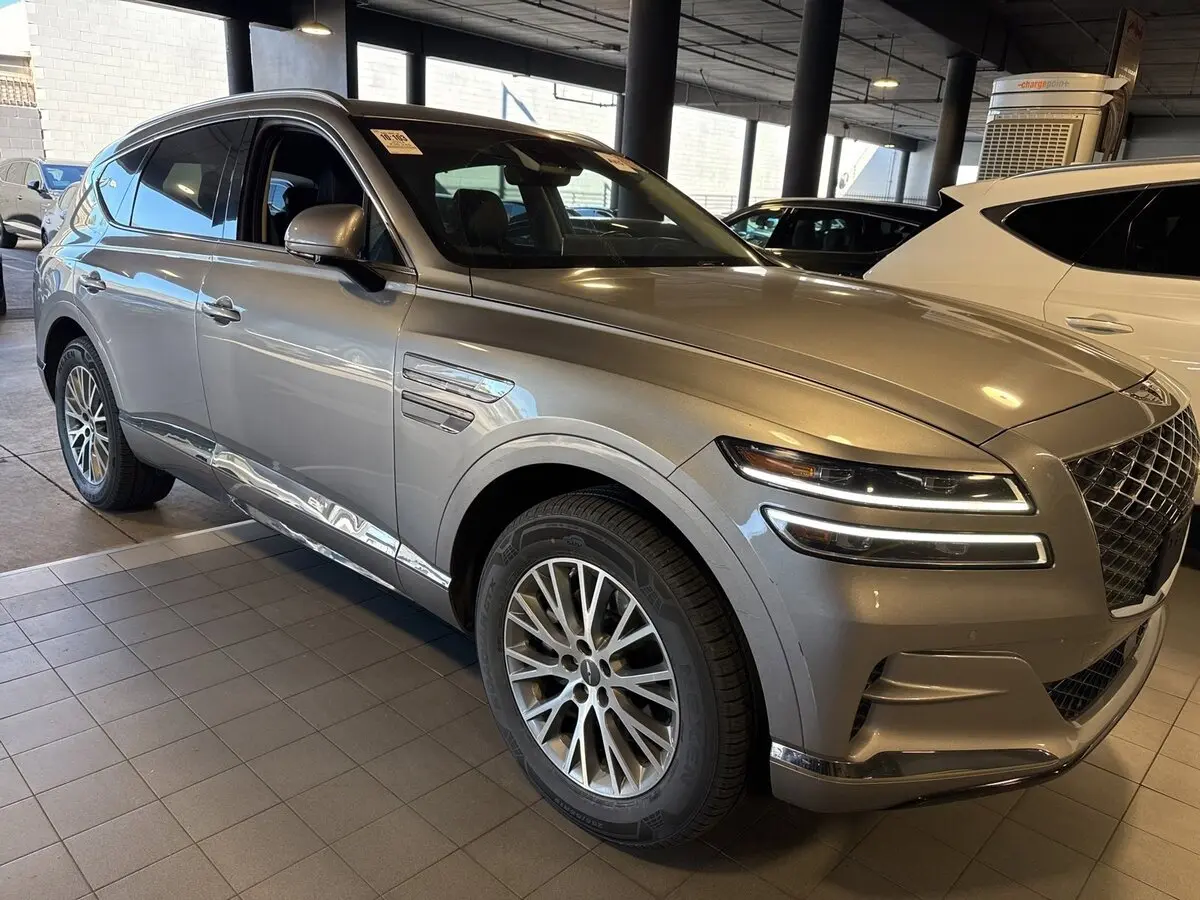 2024 GENESIS GV80 Standard's photo