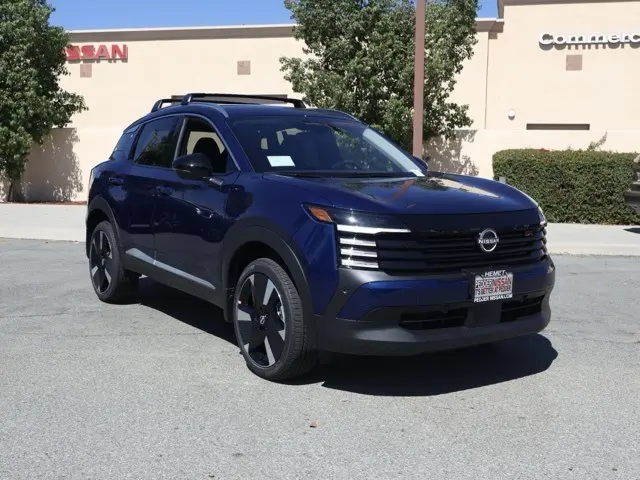 2026 Nissan KICKS SR's photo