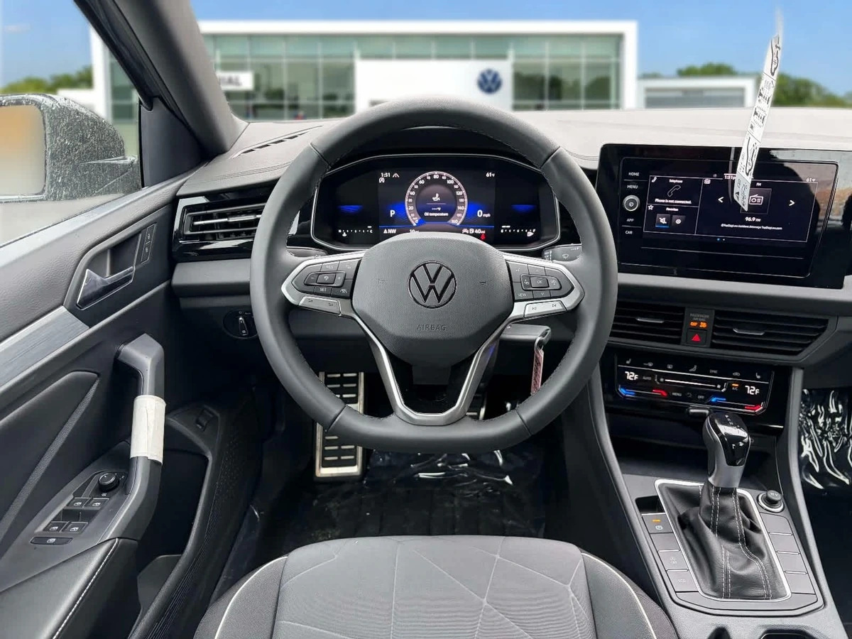 2026 Volkswagen Jetta Sport - Photo 12