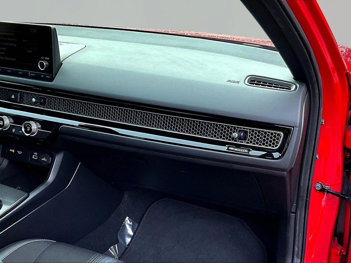 2024 Honda Civic Sport - Photo 25