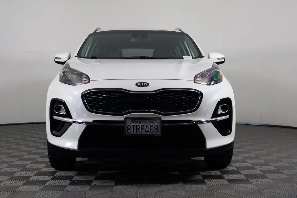2021 Kia Sportage EX photo 2
