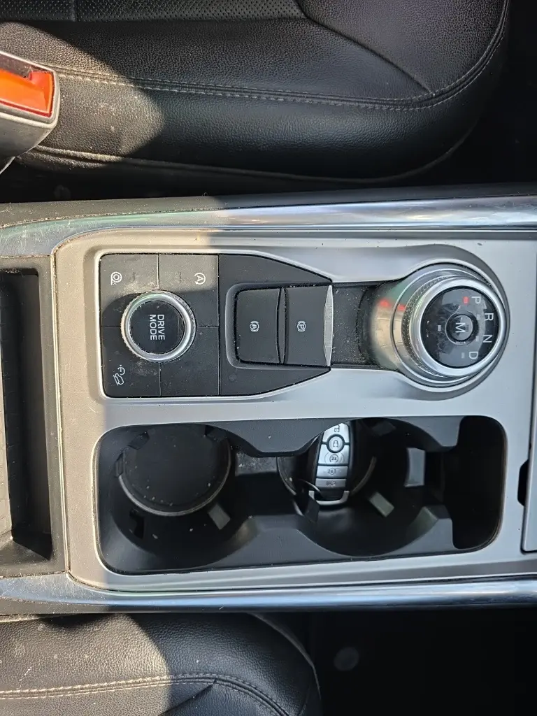 2021 Ford Explorer Limited photo 17