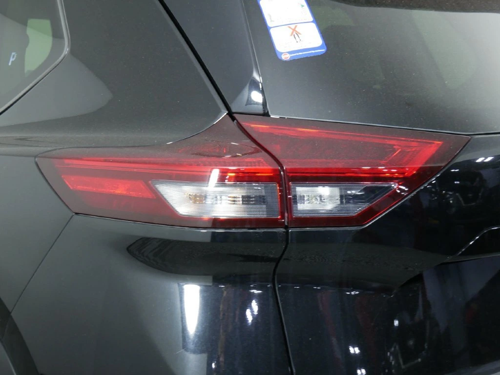 2026 Nissan Rogue Platinum - Photo 13