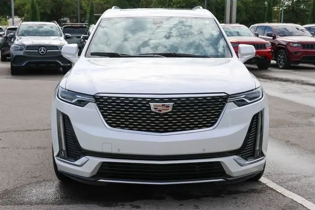 2023 Cadillac XT6 Premium Luxury photo 2