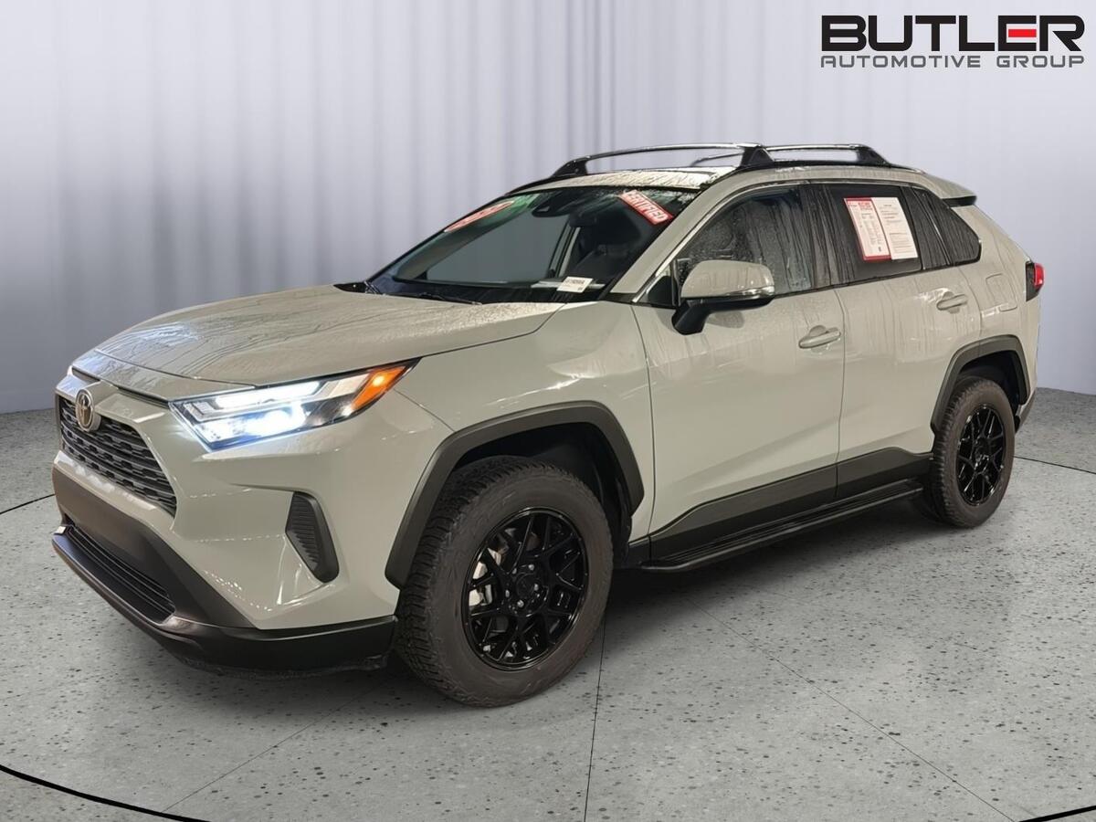2022 Toyota RAV4 XLE