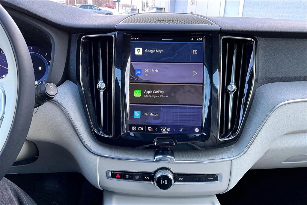 2023 Volvo - image 14