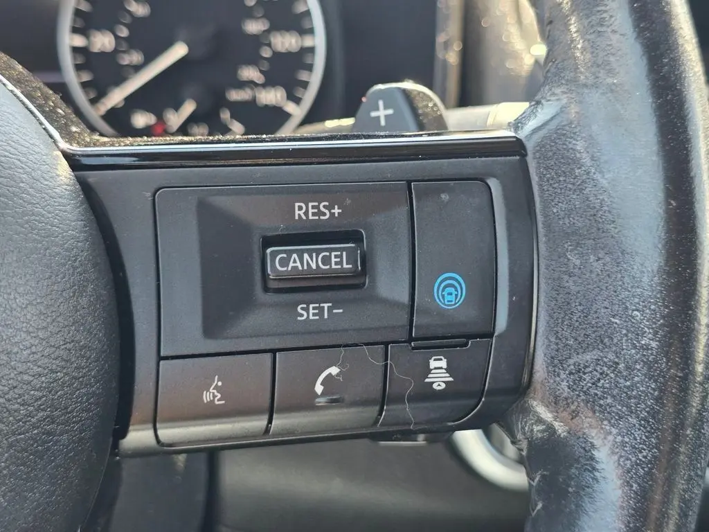 2023 Nissan Rogue SL photo 23