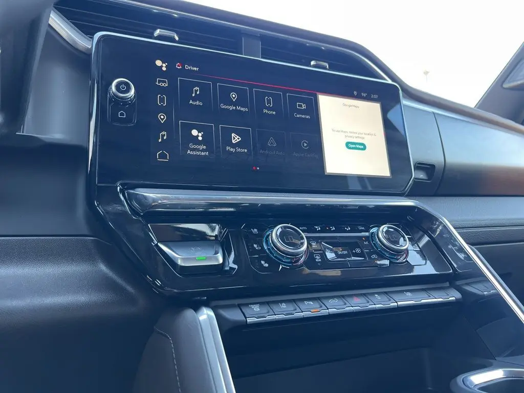 2025 Gmc Sierra HD Denali photo 24