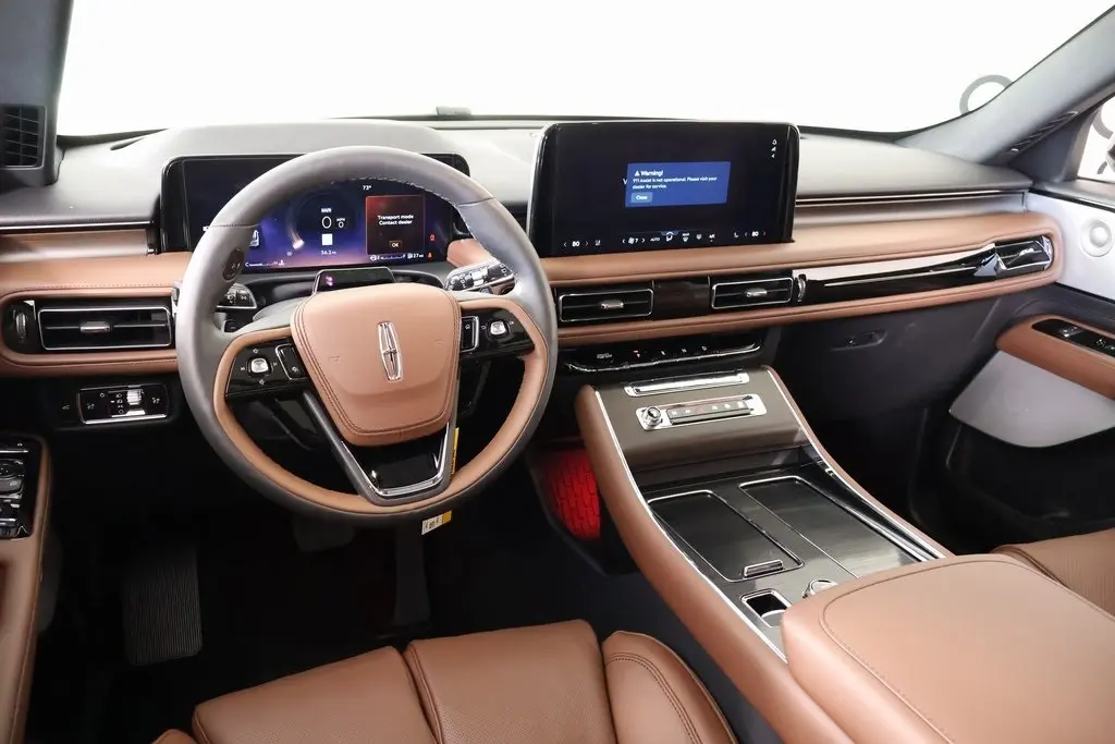 2026 Lincoln Aviator Reserve photo 2