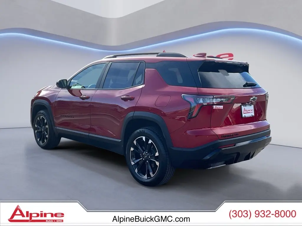 2025 Chevrolet Equinox RS photo 2