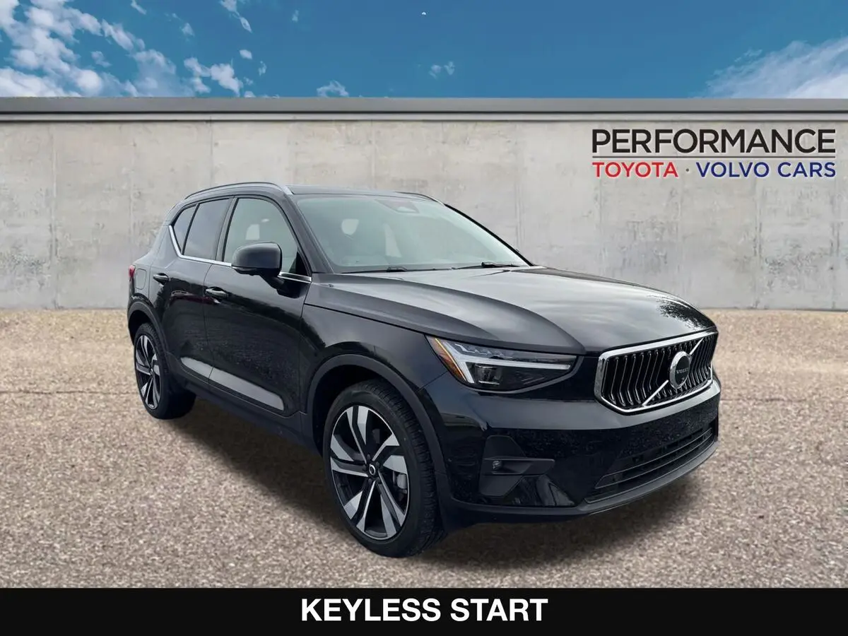2024 Volvo XC40 Ultimate photo 2