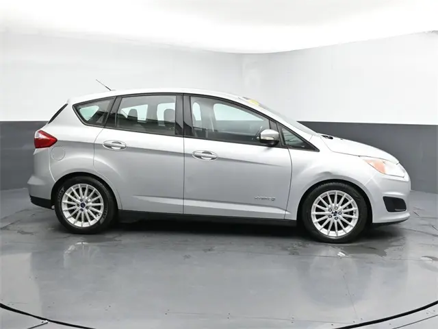2016 Ford C-Max Hybrid SE photo 9