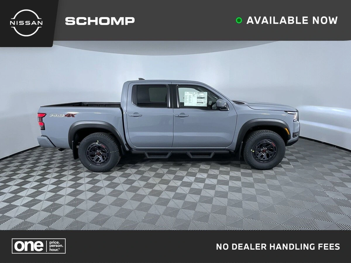 2026 Nissan Frontier PRO-4X's photo