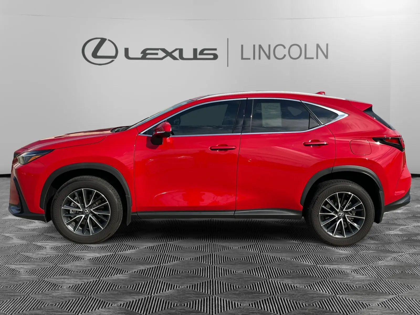 2024 Lexus NX 350 AWD photo 2