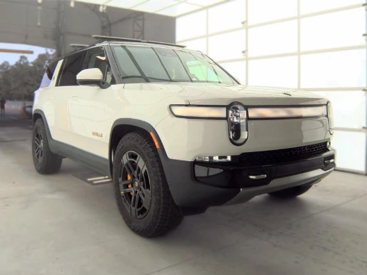 2023 Rivian R1S Adventure