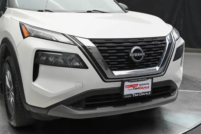 2023 Nissan Rogue S photo 3
