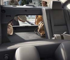 60_40-split Rear Seats 2025 Sentra