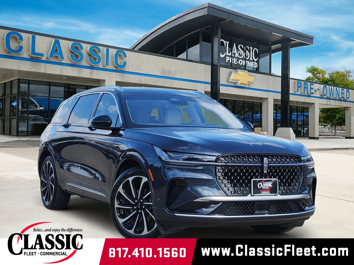2024 Lincoln Nautilus Black Label AWD's photo