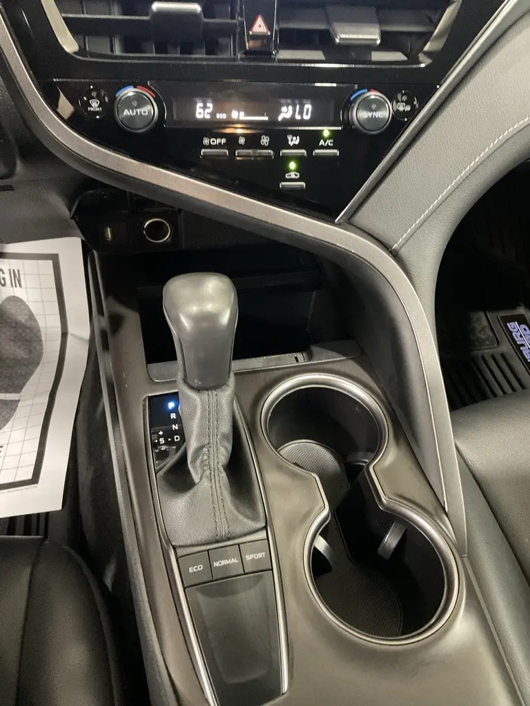2024 Toyota Camry SE photo 18