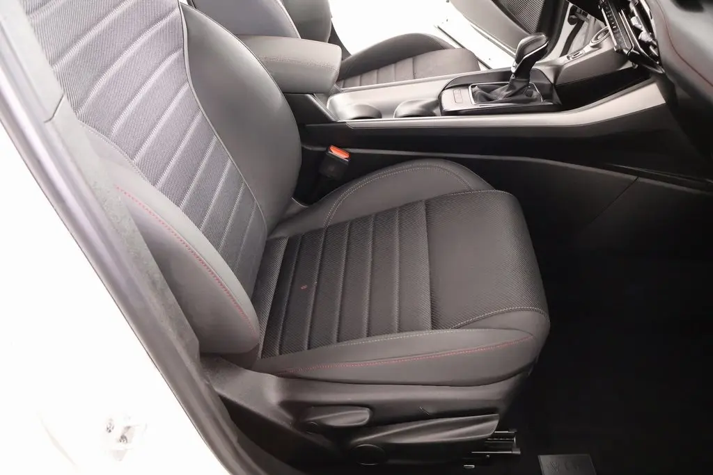 2024 Dodge Hornet GT photo 4